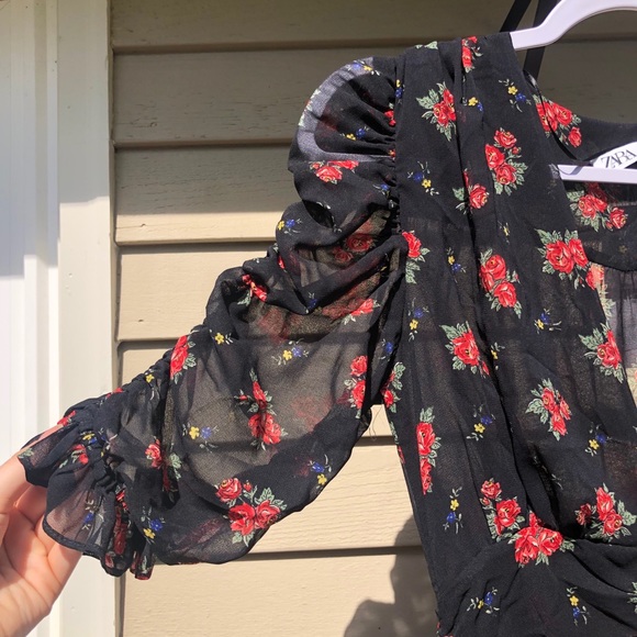 Zara dress - Picture 4 of 5